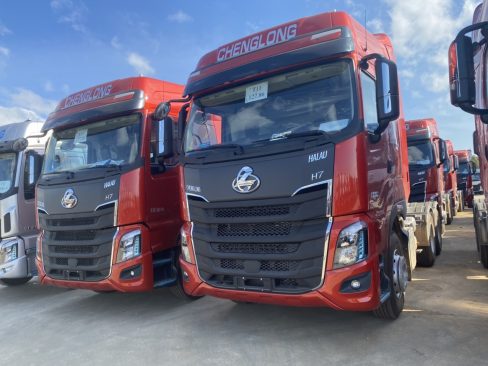 XE ĐẦU KÉO CHENGLONG H7 420HP NHẬP KHẨU MODEL 2023